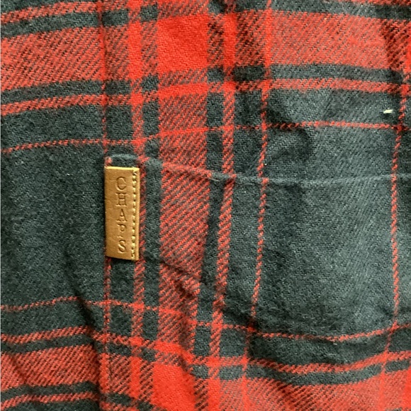 EUC Chaps men’s red blue  flannel shirt. I don’t think it’s been worn - Picture 4 of 5